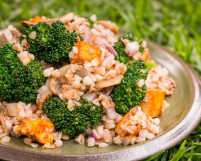 Leckerer veganer Buchweizen Salat – einfach, gesund & glutenfrei