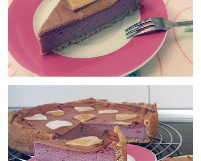 veganer fruchtiger Käsekuchen mit rosa „Eischneeersatz“