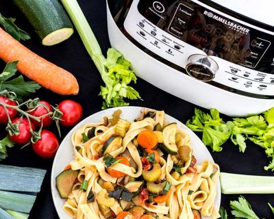 Slow-Cook-Gemüse mit Tagliatelle