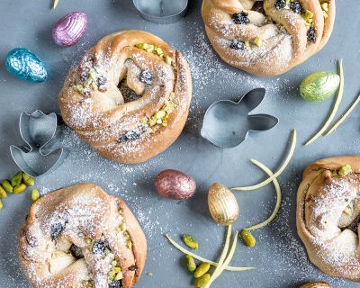 Osterbrunch: Pistazien- & Kirsch-Nester