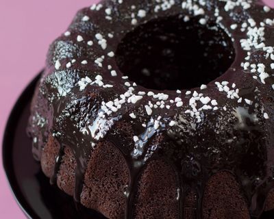 Schwarzbier-Schoko-Gugelhupf (vegan)