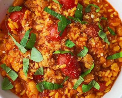 Einfacher Reiseintopf mit weißen Bohnen und Tomaten