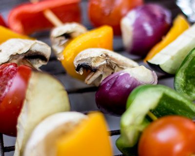 Grillspieße mit dreierlei Marinaden