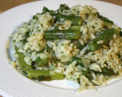 Kräuterrisotto mit Spargel