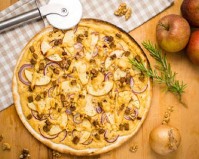 Herbstliche Flammkuchen 1 x herzhaft, 1 x süß