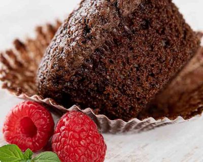 Vegane Schokomuffins mit Himbeeren