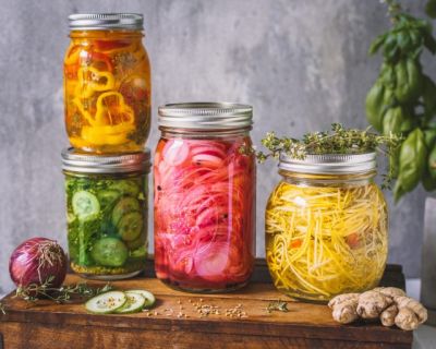 Gemüse lecker einlegen – Dein veganer Guide für „Pickles“