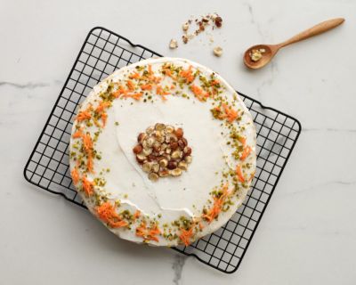 Bester veganer Karottenkuchen mit Frischkäsefrosting