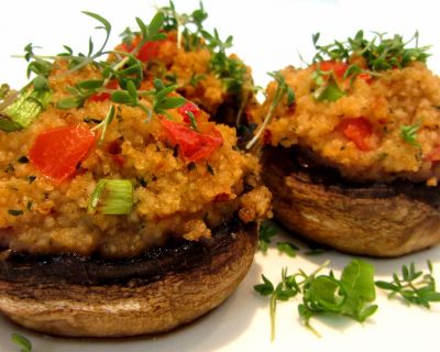 Gefüllte Champignons mit Tomaten-Couscous