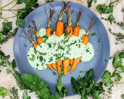 Gebackene Karotten mit Kräutercreme