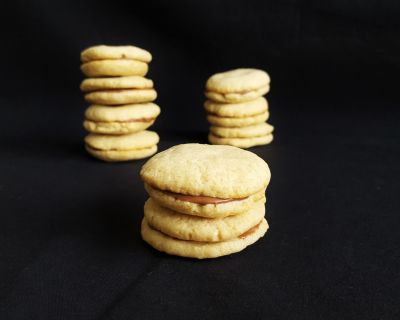 DOPPELDECKER MIT NOUGATFÜLLUNG