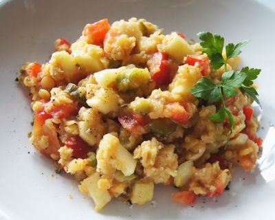 Köstlicher Linsen-Salat mit sauren Gurken