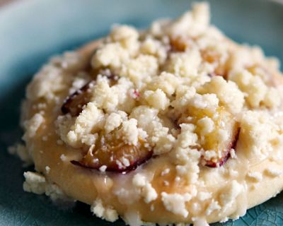 Fluffige Pflaumen-Streusel-Taler