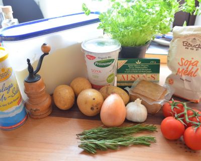 Pirohy mit Rosmarin-Kartoffel Füllung, Speck & Quark