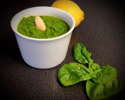 Spinat-Pekannuss-Pesto