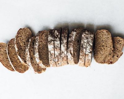 Veganes Hanf Eiweißbrot