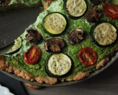 Rezept: vegane Bärlauch-Quiche mit Kartoffeln, Zucchini, Tomaten und Pilzen