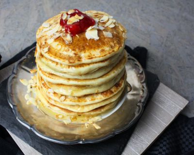 Fürs Frühstück – Pancakes mit Mandel-Joghurt