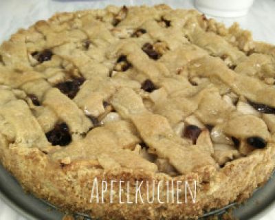 Apfelkuchen mit Gitternetz