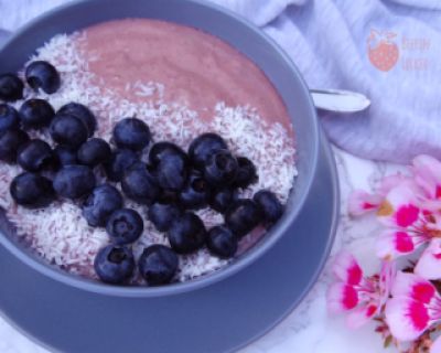 Johannisbeer Smoothie Bowl – Das Powerfrühstück