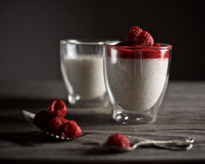 Tapiokapudding mit Himbeermus