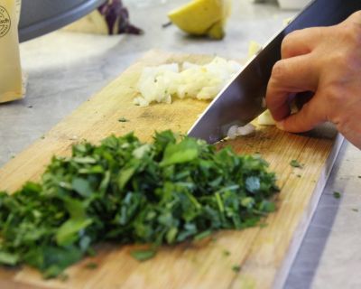 Maislaibchen mit Linsengemüse