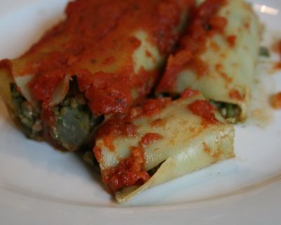 Cannelloni mit Spinat-Walnuss-Pesto