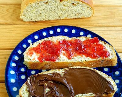 Stuten selber backen – mit Nüssen