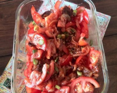 Tomatensalat "chilenische Art"