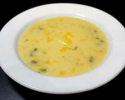 Polentasuppe mit Paprika