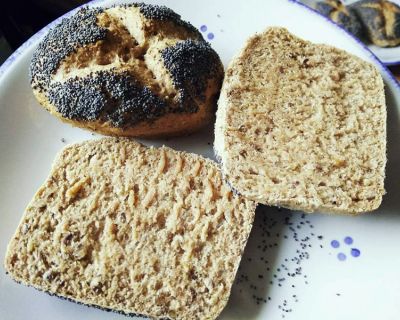 Vollkornbrötchen vegan wie vom Bäcker (aus nur vier Zutaten!)