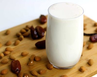 Mandelmilch selber machen – einfach, lecker & gesund