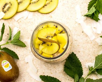 SunGold Kiwi Overnight Oats