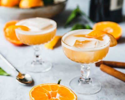 Veganer Gin Sour mit Mandarine & Zimt