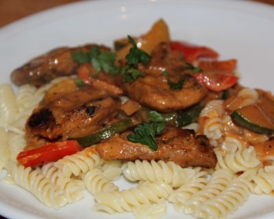 Sojaschnetzel mit Rahmgemüse