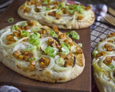 Rustikale Flammkuchen-Pitas [Frankenfoods]