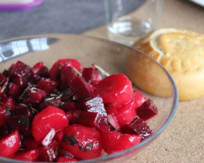 Rote-Bete-Kartoffel-Rucola-Salat