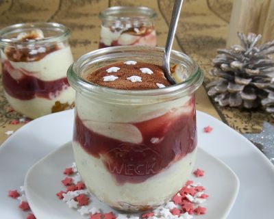 Weihnachtliches Tiramisu mit (Glühwein-)Kirschen