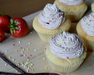 Rezept: Erdbeer-Vanille-Cupcakes