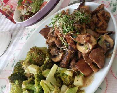 Geschnetzeltes in Champignons-Mandelrahmsoße