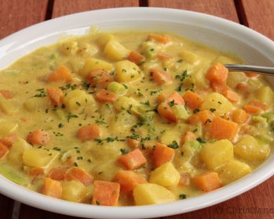 Vegan MoFo (12): Kartoffel-Karotten-Curry