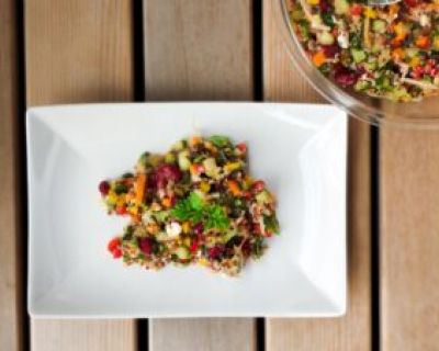 Bunter Quinoa-Salat süß-sauer