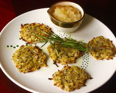 Vegan Detox – Tag 15 : Kartoffelpuffer aus dem Backrohr mit Apfelmus – Miso-Schwarzwurzeln mit Meerrettich-Kartoffelpüree