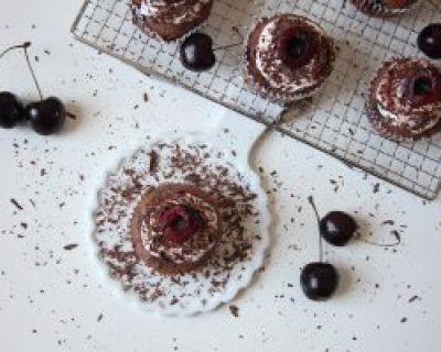 Rezept: vegane Schoko-Kirsch Cupcakes