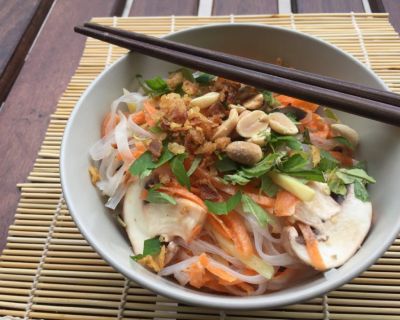 Glasnudelsalat in Kokos-Limetten-Dressing