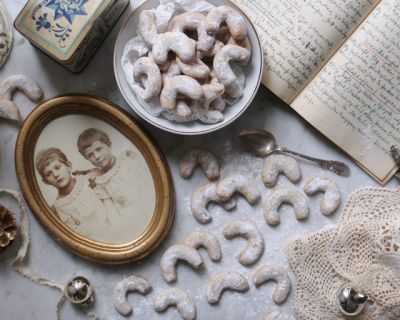 Ein hundert Jahre altes Rezept für Vanillekipferl