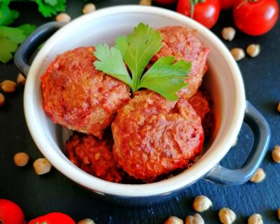 Vegane Meatballs in Tomatensauce
