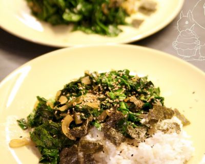 Sesamspinat mit Nori und Reis | Sesame Spinach with Nori and Rice