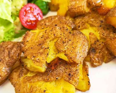 Smashed Potatoes aus kleinen Kartoffeln (Drillingen)