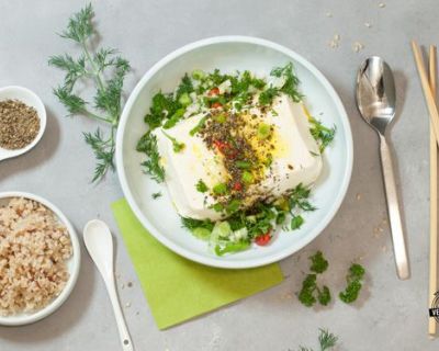 Seidentofu mit Hanfsamen und Vollkornreis
